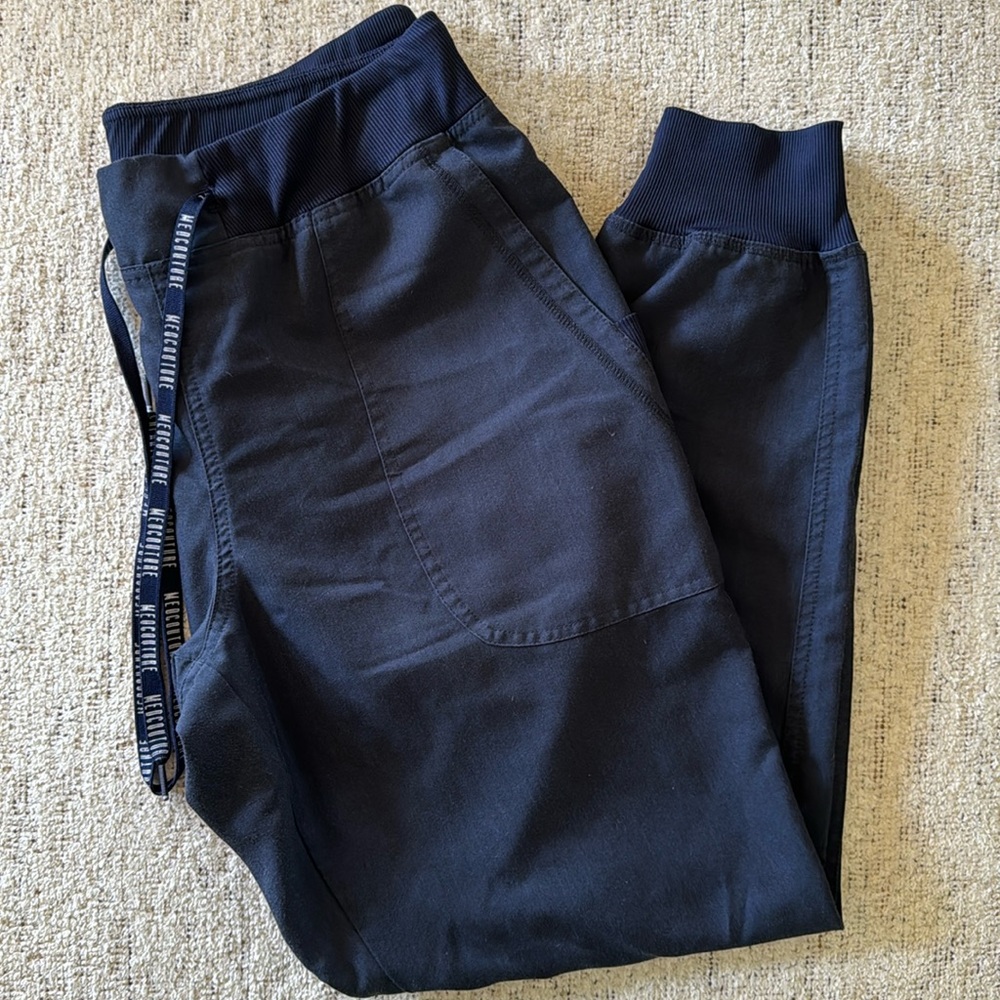 Scrub pants